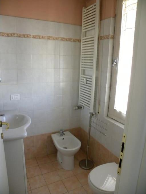 Bright Apt With Views And Terrace Florence Luaran gambar