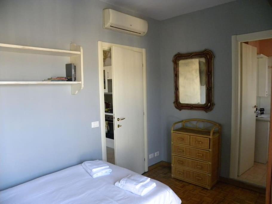 Bright Apt With Views And Terrace Florence Luaran gambar